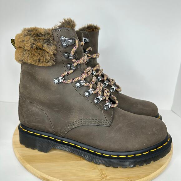Dr. Martens 1460 Serena Collar Faux Fur Lined Lace Up Boots Womens Size 9 - Picture 2 of 7